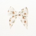 Load image into Gallery viewer, Fleur Hair Bow
