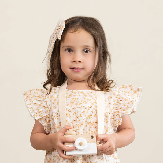Gardenia Bow