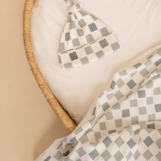 Chequered Swaddle & Hat